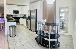 Fridge, microwave, dishwasher, coffee/tea maker - "Monthly Stay • Pool - WiFi - Parking - Near Strip (Las Vegas)