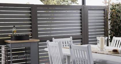 Coastal Vibes Minutes to Beach - Pet Friendly