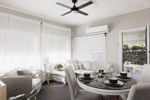 تناول الطعام