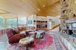 Interior - Spacious Home w/ Pool & Hot Tub in Arroyo Seco! (Arroyo Seco)