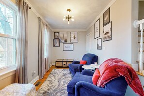 TV, fireplace, books