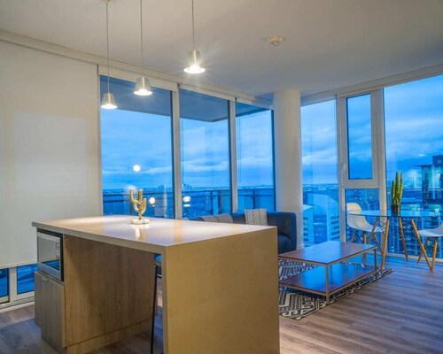 Furnished 2 Bedroom with 2 Bathrooms in North York | Pivot Building