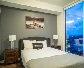 2 habitaciones, tabla de planchar con plancha y internet 