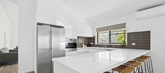 MANNIX ESCAPE - 4 Bedroom house with everything you might need