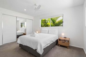 Room - Holiday home in the heart of Coolum Beach (Coolum Beach)
