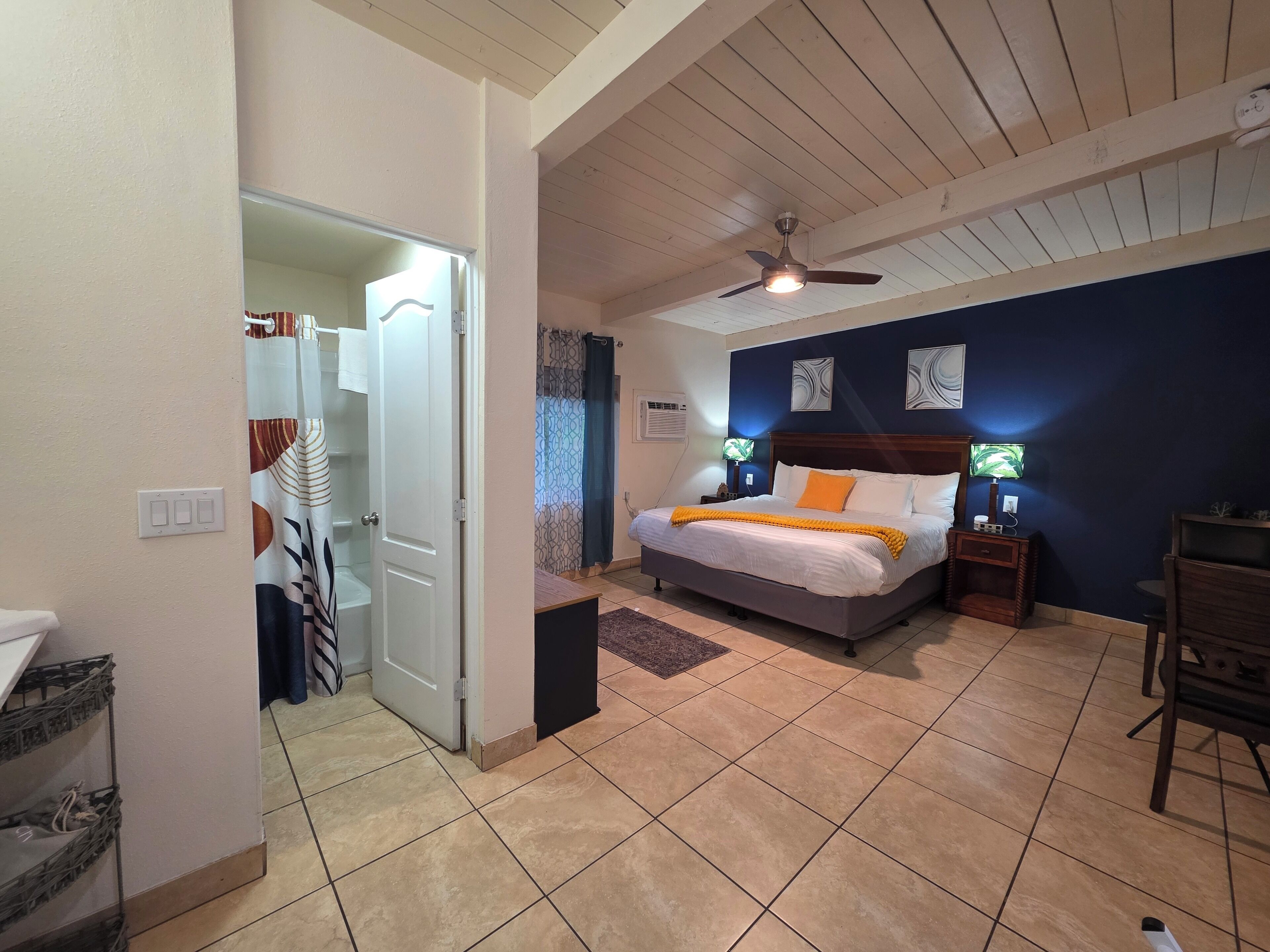 特色客房 | 特色装修、特色家居  、免费 WiFi、床单