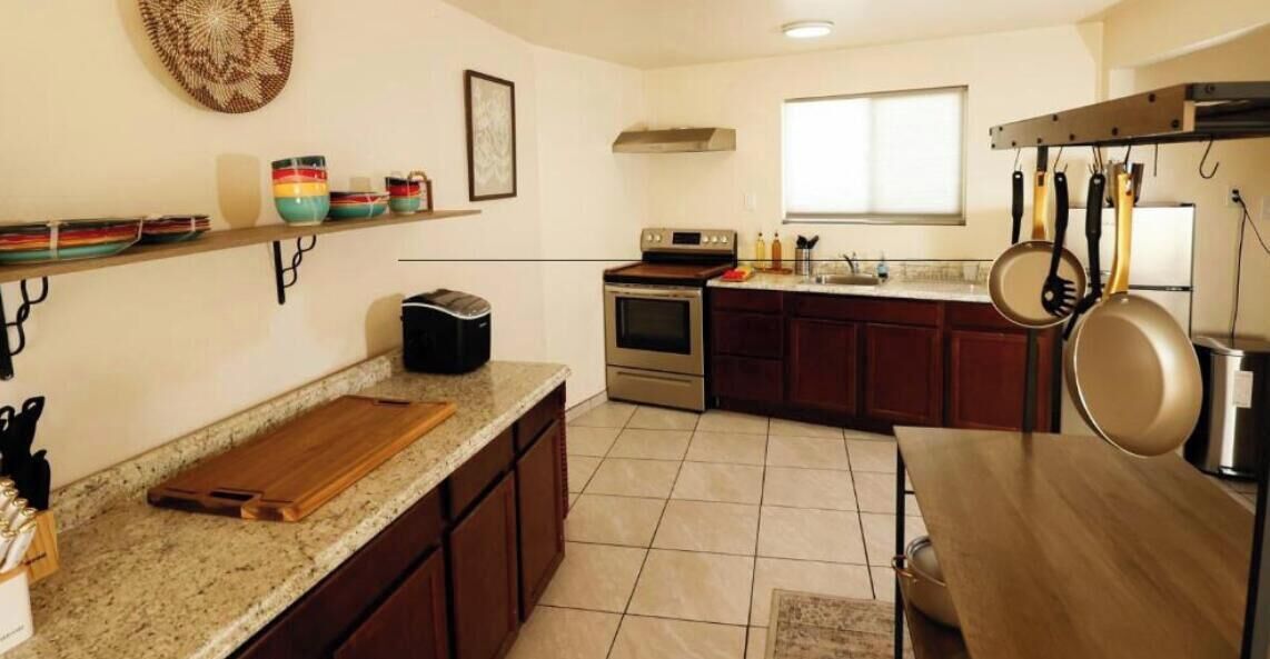 小冰箱、微波爐