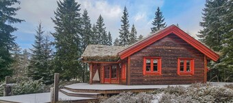 Nydelig hjem i Steinsholt med utsikt over havnen