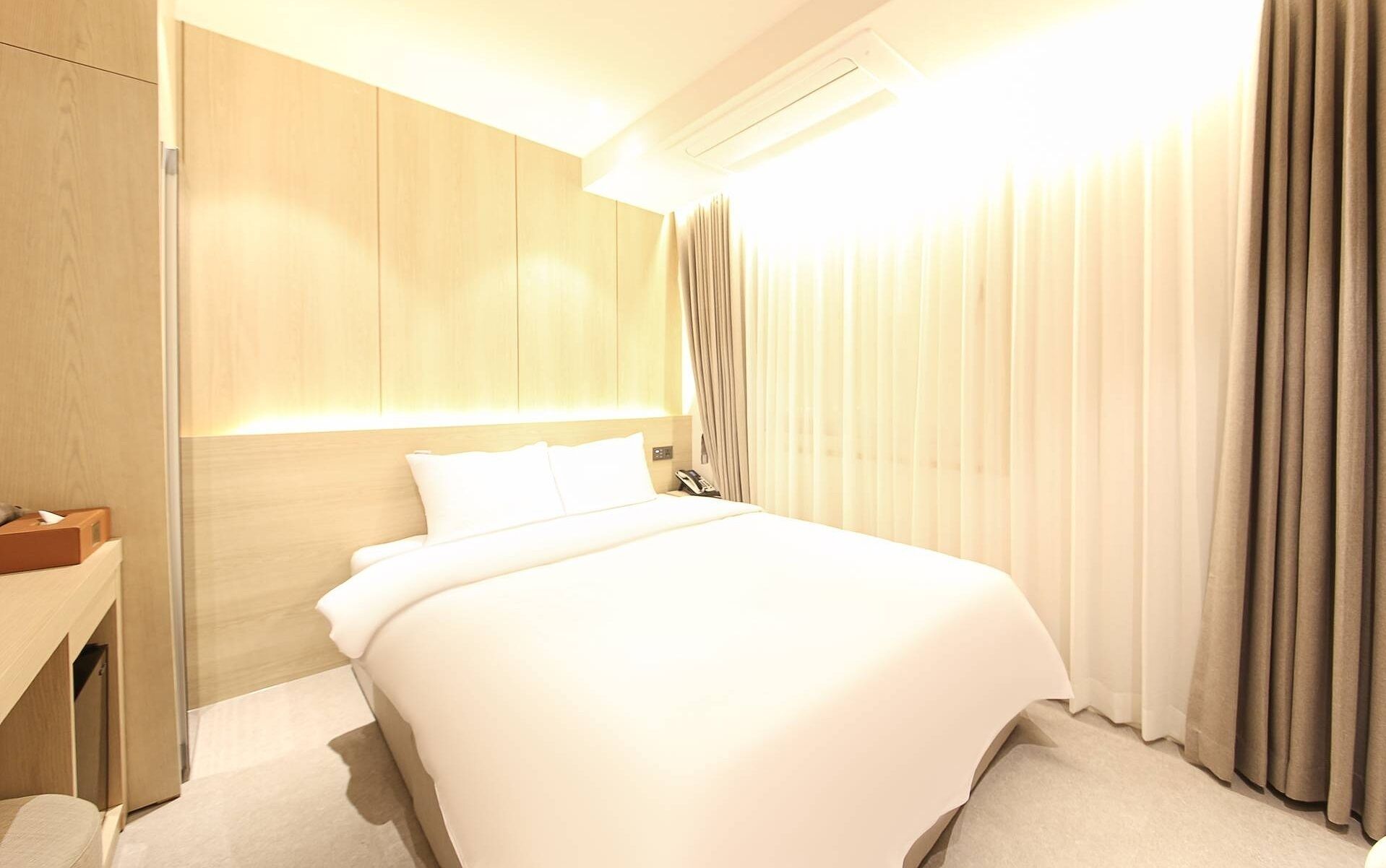 Kamar Double Standar, pemandangan kota | Meja kerja dan Wi-Fi gratis