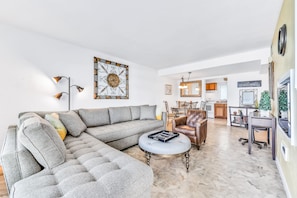 Smart TV - Bright Oceanfront Condo w/ Balcony, Pool & Beach Access (Daytona Beach)