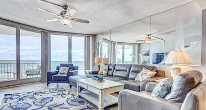Ocean Views + Pool, Tennis & Balcony â Steps to Daytona Beach