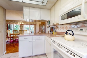 Coffee/tea maker, fridge, microwave, oven - Relaxed Coastal Getaway w/ Fenced Yard & Beach Access Near NSB Fun (New Smyrna Beach)