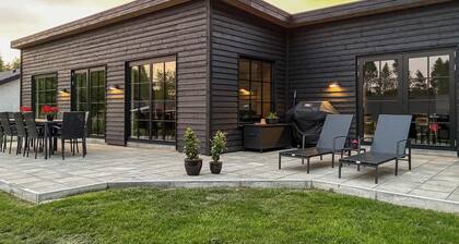 Awesome home in Toftlund with WiFi