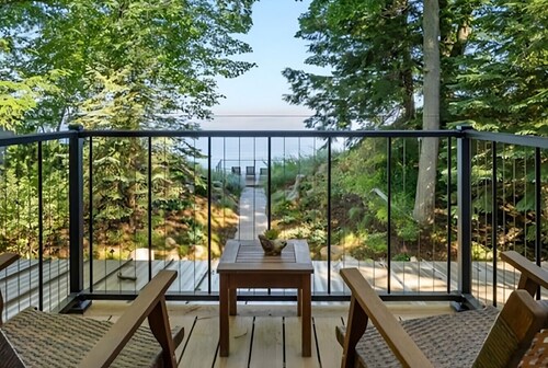 Breathtaking Views of Lake Michigan |Cozy Spaces | 3 Bedroom, 3 Bathroom