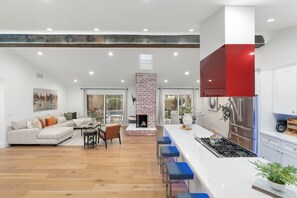 Interior - Sunset Haven, minutes from Shopping & Dining (Scottsdale)