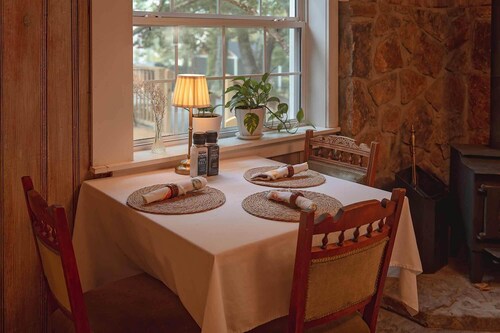 Wildwood Room on Lookout Mountain