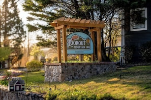 Miscellaneous - Mountain Hideaway Suite Near Rock City Lights (Lookout Mountain)