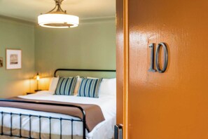 Free WiFi, bed sheets - Hiwassee Suite on Lookout Mountain (Lookout Mountain)