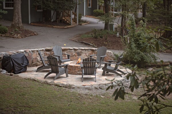 Terrace/patio - Hiwassee Room on Lookout Mountain (Lookout Mountain)