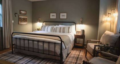 Laurel Falls Suite on Lookout Mountain