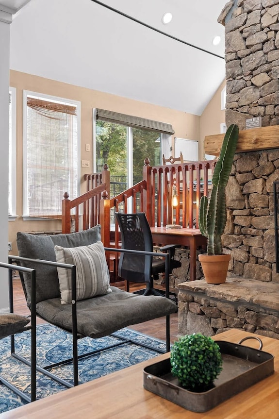 A Frame Farm Family House With Seasonal Pool - Chattanooga, TN