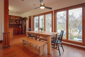 Dining - Quail Run Farm House, 15 Mins to Chattanooga (Chattanooga)