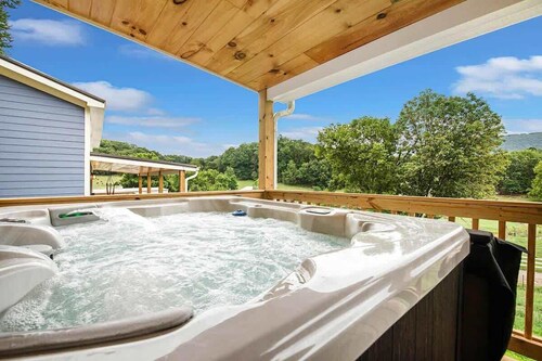 The Honeycomb Cabin