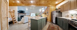 Fridge, microwave, oven, stovetop - The Hollow Silo | Peaceful Farm Stay Near Chattanooga (Chattanooga)