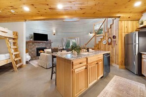 Interior - The Ridge Silo | Scenic Farm Stay Near Chattanooga (Chattanooga)