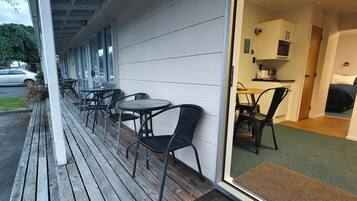 Comfort Studio | Outdoor dining