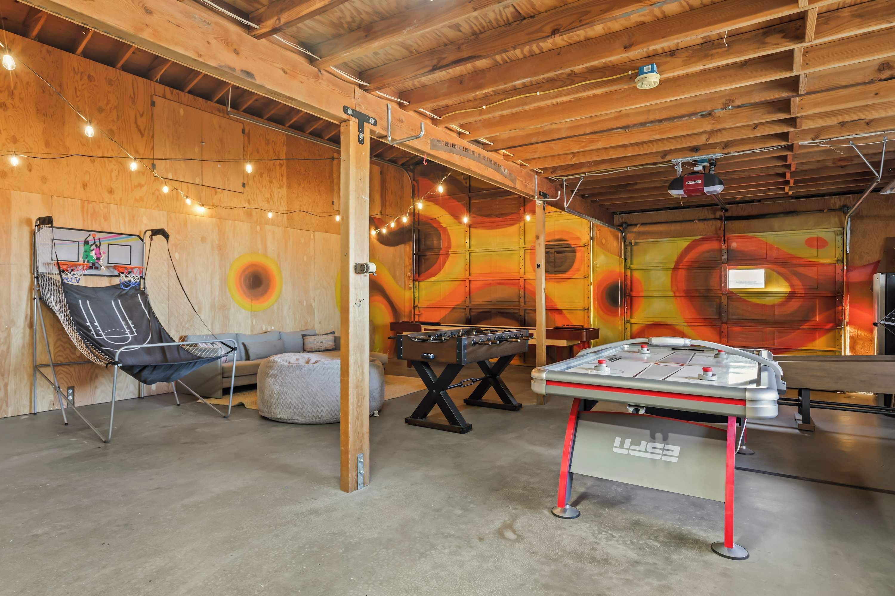 غرفة الألعاب