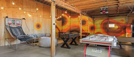 غرفة الألعاب