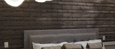 Tabla de planchar con plancha y wifi