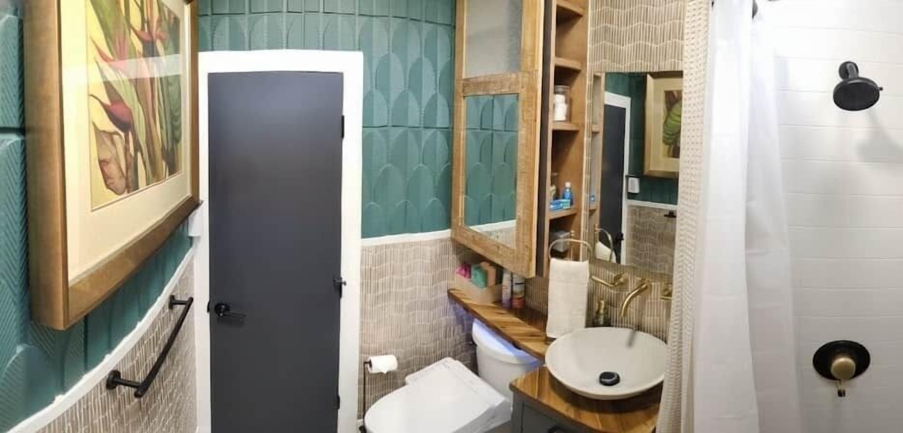 Hair dryer, bidet, towels, soap