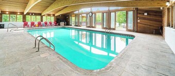 Cozy Winter Villa Heated Indoor Pool Private Yard