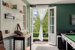 غرفة الألعاب