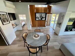 Dining - Two Birds Retreat (Adults Only) (Diamond Beach)