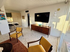 Interior - Iconic Ocotillo Lodge - Mid Century Modern Retreat (Palm Springs)