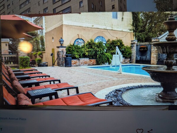 Pool - A STUDIO unit in charming New Orleans with easy access to local fun & streetcar. (New Orleans)