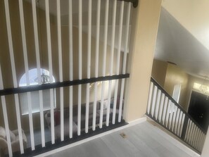 Interior - Marvelous 6-bedroom house with AC in tranquil Stockton (Stockton)