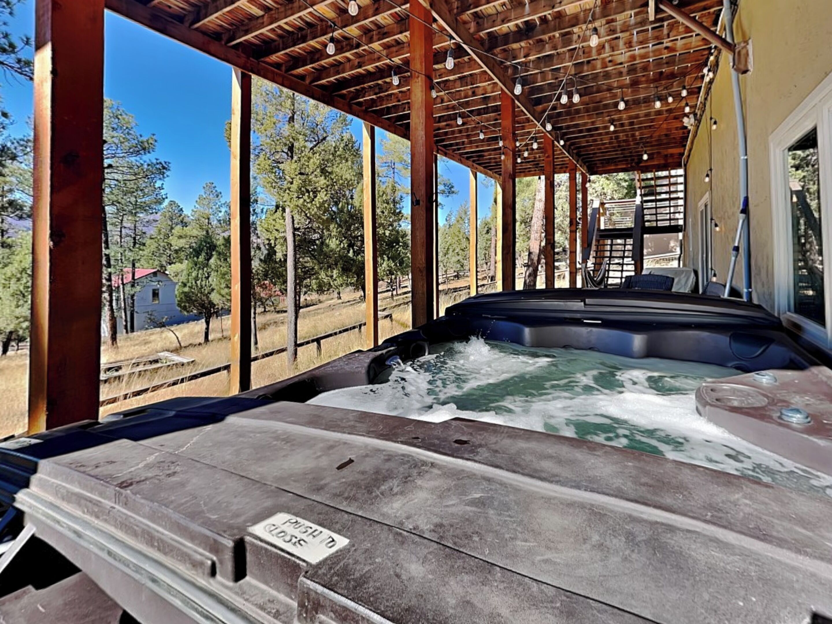 House (5 Bedrooms) | Property amenity