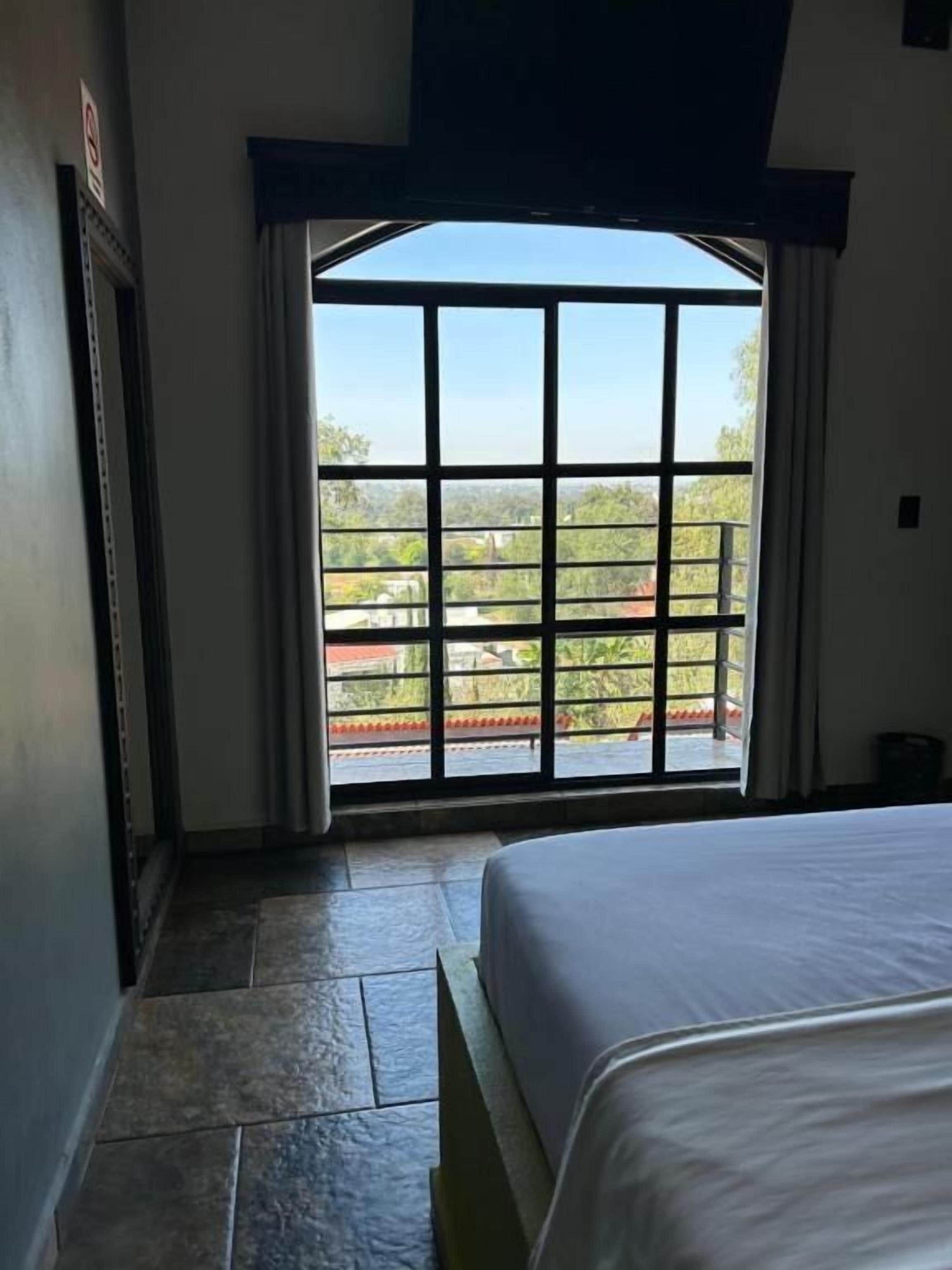 Daunenbettdecken, laptopgeeigneter Arbeitsplatz, Bügeleisen/Bügelbrett