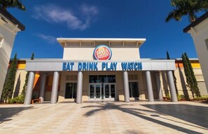 Exterior - NEW! The W at Loma (Fort Myers)