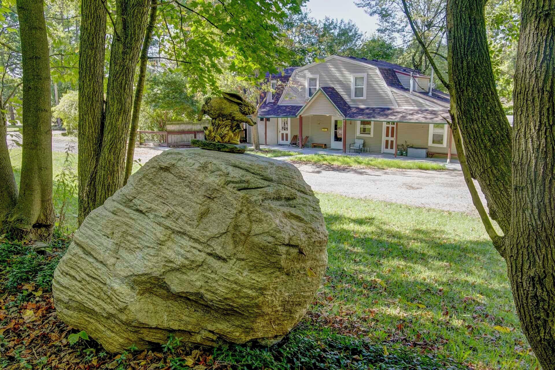 تفاصيل الفندق من الخارج