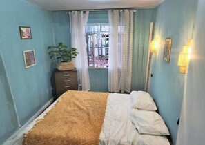 1 quarto, ferros/tábuas de passar roupa, Wi-Fi, roupa de cama