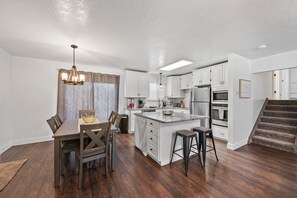 Dining - Family-Friendly 4BR Home Near Deer Valley Sleeps 8 (Heber City)