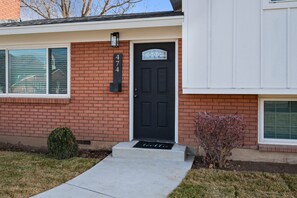 Exterior detail - Family-Friendly 4BR Home Near Deer Valley Sleeps 8 (Heber City)