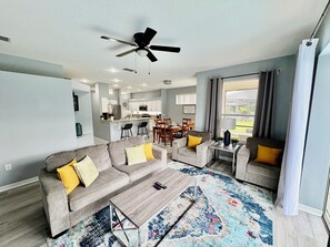 Smart TV, table football - Home With Private Pool - Minutes From Disney Parks (Kissimmee)