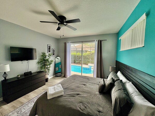 4 bedrooms, iron/ironing board, free WiFi, bed sheets - Home With Private Pool - Minutes From Disney Parks (Kissimmee)