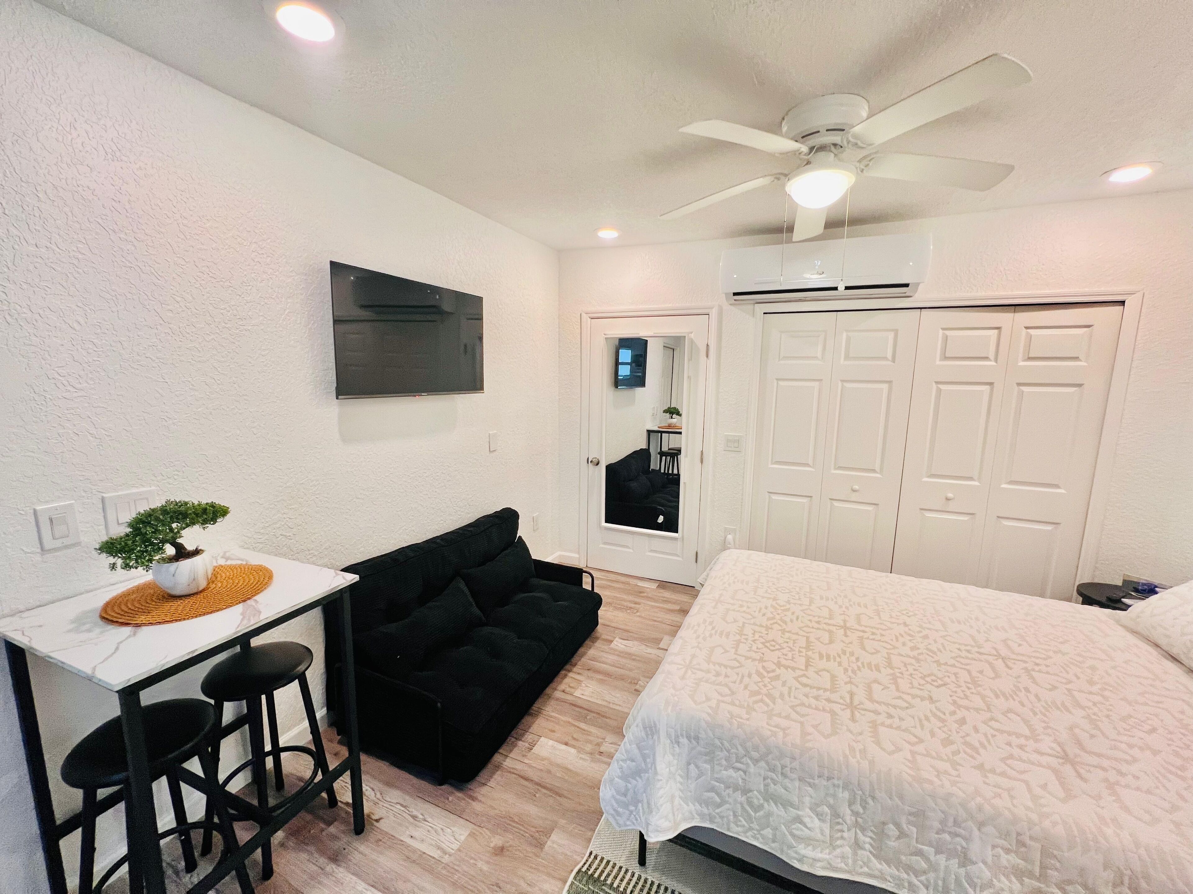 Strykejern/-brett, wi-fi og sengetøy